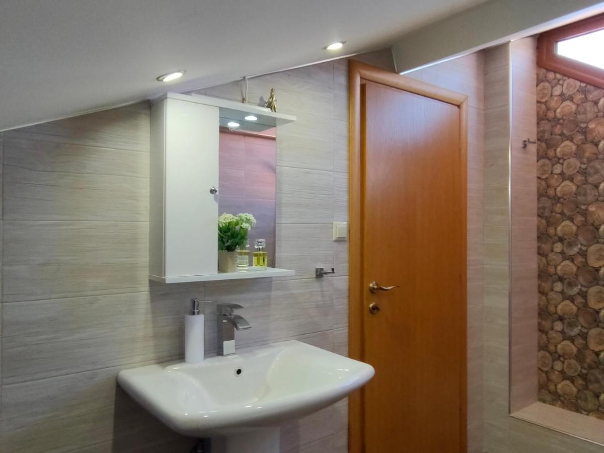 Vesta Apartment เทสซาโลนิกิ ภายนอก รูปภาพ