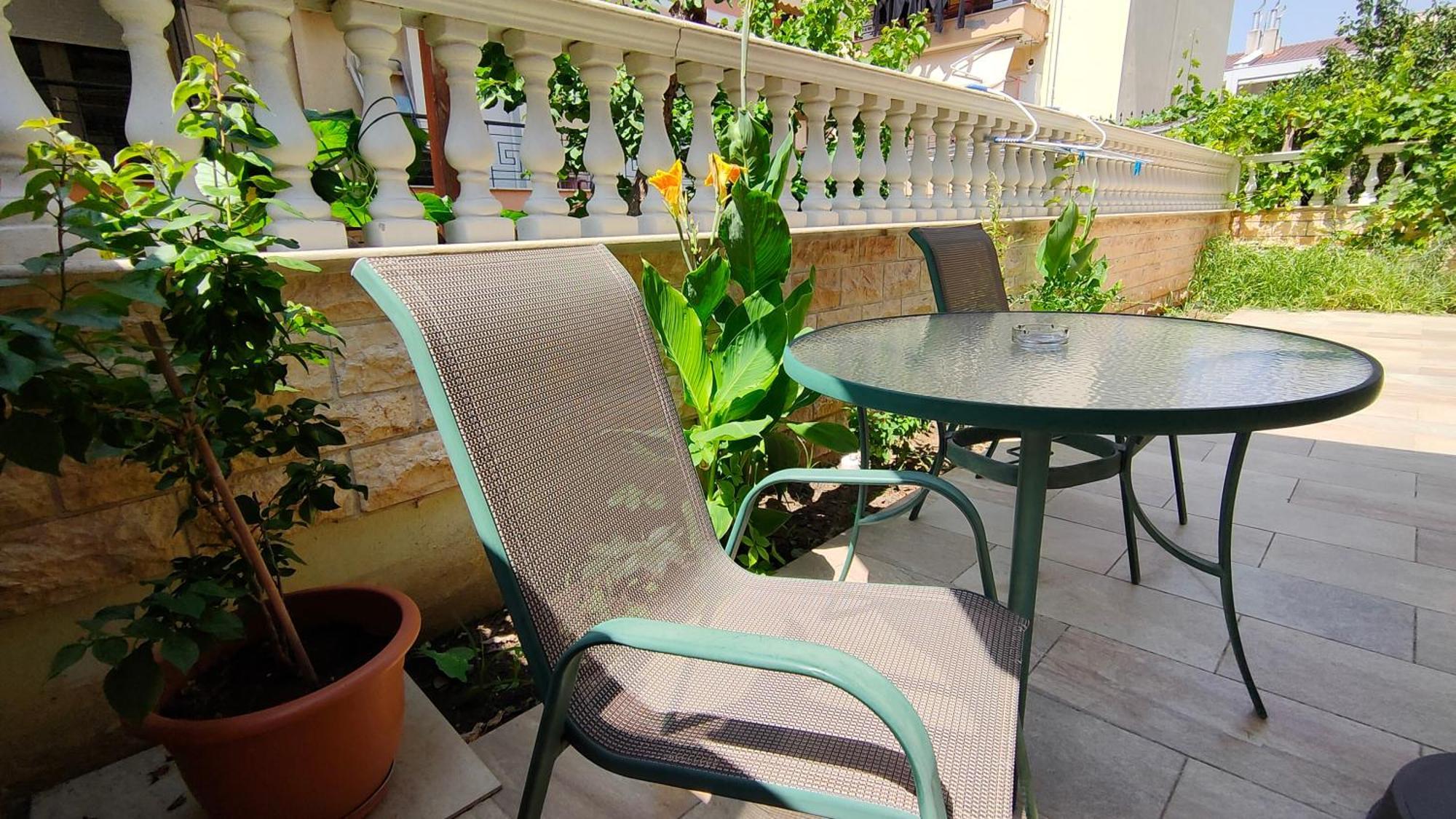 Vesta Apartment เทสซาโลนิกิ ภายนอก รูปภาพ